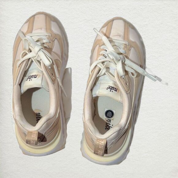 Nike Air Max Dawn Sneakers Light Soft Pink 7.5 Comfy Athletic Retro Athleisure - Picture 2 of 10